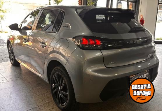 Autos - Peugeot 208 2023 Nafta 58000Km - En Venta