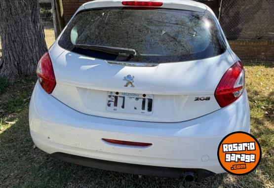 Autos - Peugeot 208 2014 Nafta 47150Km - En Venta
