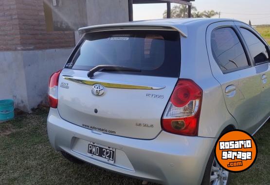 Autos - Toyota Etios 2016 Nafta 165000Km - En Venta