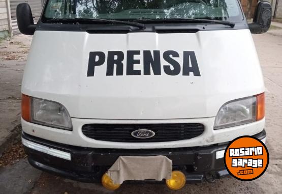 Utilitarios - Ford Transit 1998 Diesel 222222Km - En Venta