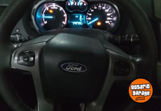 Camionetas - Ford Ranger 3.2 2012 Diesel 220000Km - En Venta