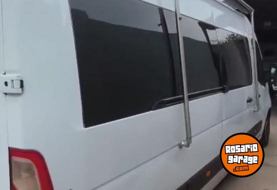 Utilitarios - Renault M�ster 2013 Diesel 295000Km - En Venta