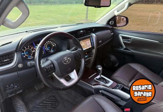 Autos - Toyota SW4 2018 Diesel 136600Km - En Venta