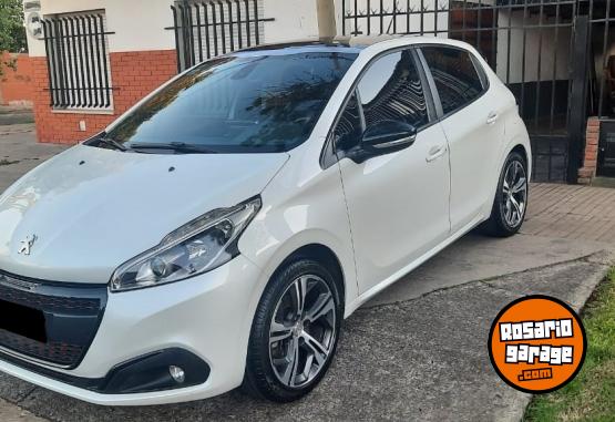 Autos - Peugeot 208 2020 Nafta 62000Km - En Venta