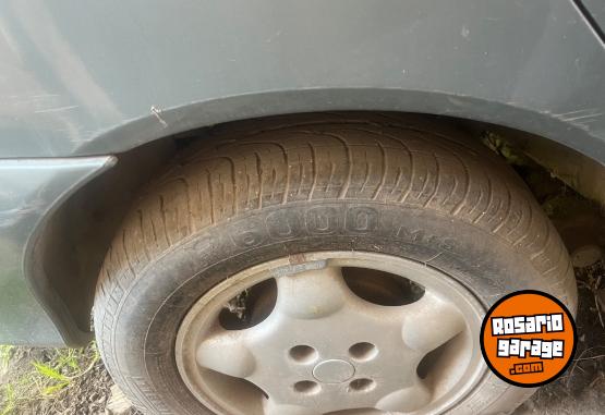 Autos - Renault Megane 1999 Nafta 180000Km - En Venta