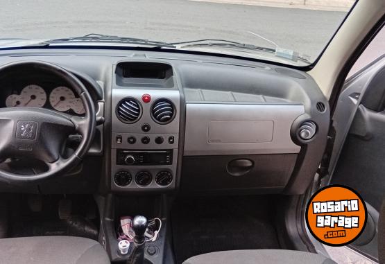 Utilitarios - Peugeot Partner Patagonica 2016 Diesel 156000Km - En Venta