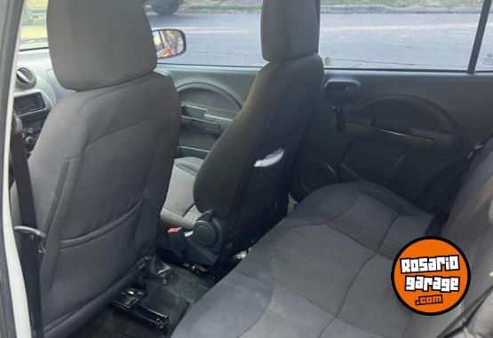 Autos - Fiat Uno Way 2011 GNC 242000Km - En Venta