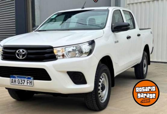 Camionetas - Toyota Hilux Dx 4x4 mt 2025 Diesel 30000Km - En Venta