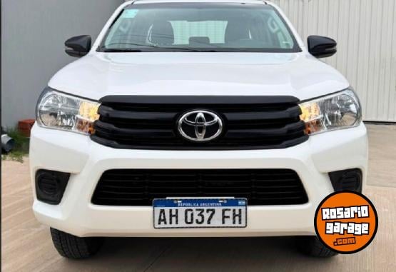 Camionetas - Toyota Hilux Dx 4x4 mt 2025 Diesel 30000Km - En Venta