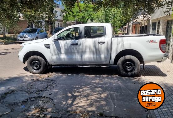 Camionetas - Ford ranger lt 4x4 2013 Diesel 200000Km - En Venta