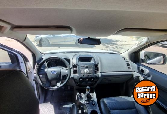 Camionetas - Ford ranger lt 4x4 2013 Diesel 200000Km - En Venta