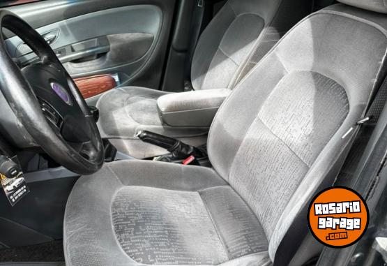 Autos - Fiat linea siena 2011 GNC 230000Km - En Venta