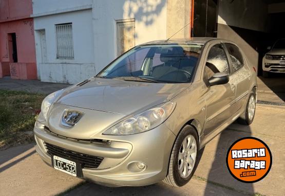 Autos - Peugeot 207 2012 Nafta 64000Km - En Venta