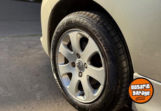 Autos - Peugeot 207 2012 Nafta 64000Km - En Venta