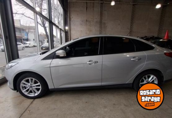 Autos - Ford Focus 1.6 caja manual 2018 Nafta 53000Km - En Venta