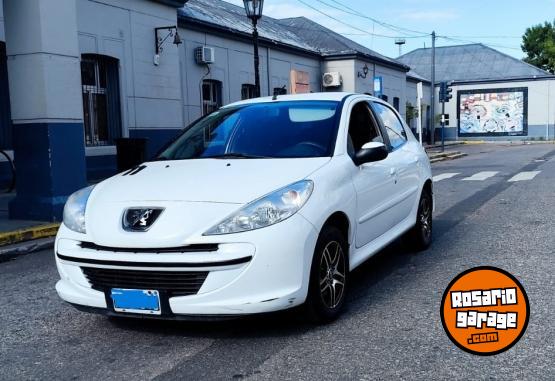 Autos - Peugeot 207 allure 2014 Nafta 116000Km - En Venta