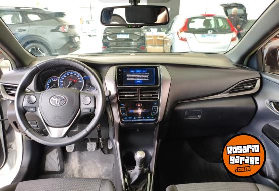 Autos - Toyota Yaris XLS 2022 Nafta 55000Km - En Venta