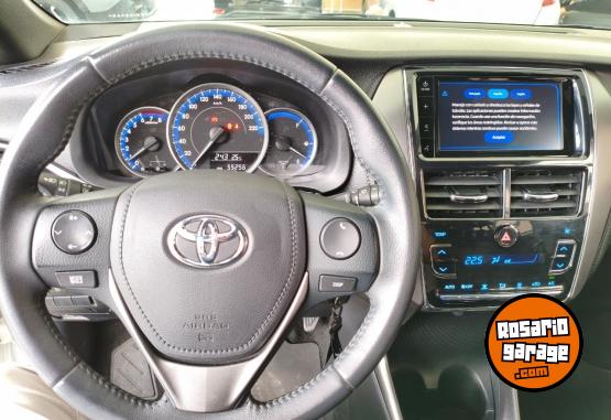 Autos - Toyota Yaris XLS 2022 Nafta 55000Km - En Venta