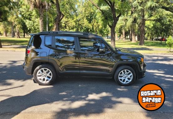 Camionetas - Jeep RENEGADE 2018 Nafta 78000Km - En Venta