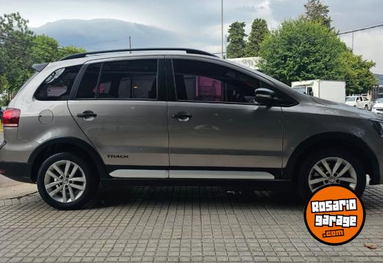 Autos - Volkswagen SURAN TRACK 1.6 MSI 2017 Nafta 120000Km - En Venta