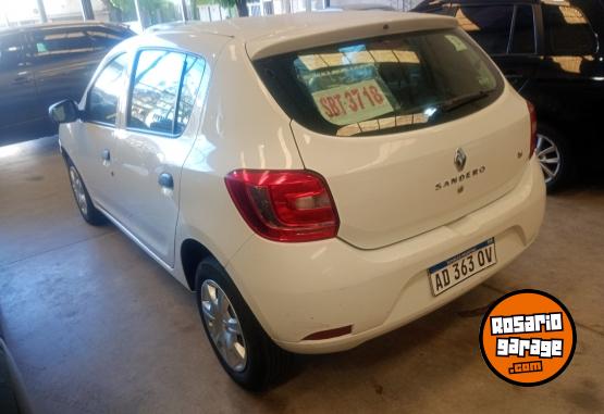 Autos - Renault Sandero 2018 Nafta 98000Km - En Venta