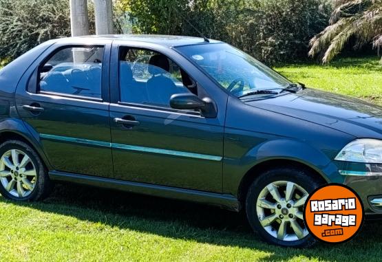 Autos - Fiat Siena Essence 2010 GNC 145000Km - En Venta