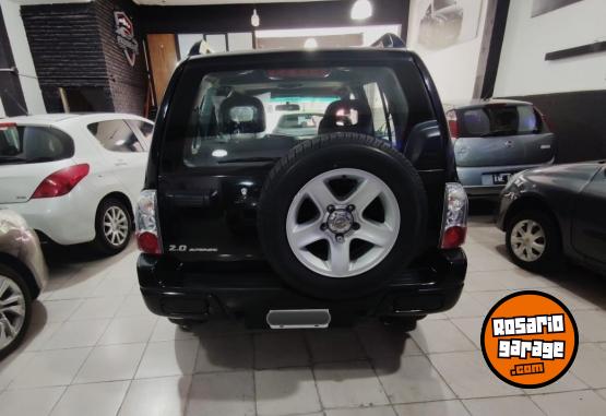 Camionetas - Suzuki Grand Vitara 5 P 2.0 2006 Nafta 150Km - En Venta