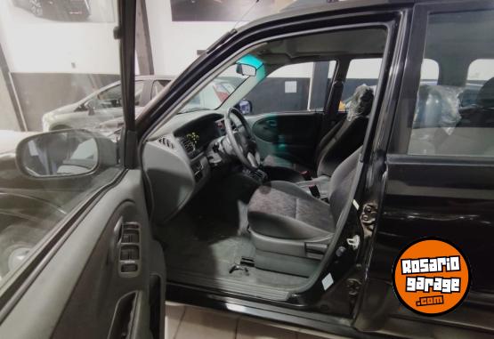 Camionetas - Suzuki Grand Vitara 5 P 2.0 2006 Nafta 150Km - En Venta