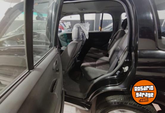 Camionetas - Suzuki Grand Vitara 5 P 2.0 2006 Nafta 150Km - En Venta