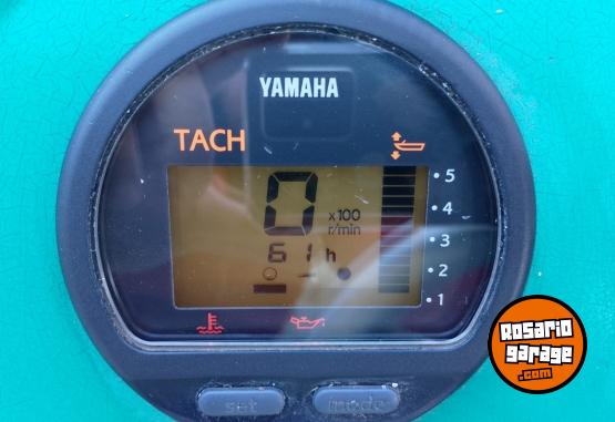 Embarcaciones - Yamaha 90 HP 2013, 60 horas, reloj, power trim, automix - En Venta