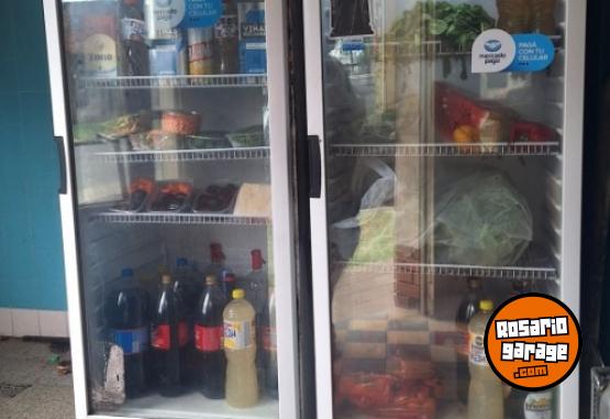 Otros - Mostrador, heladeras y maquina de cortar fiambre - En Venta