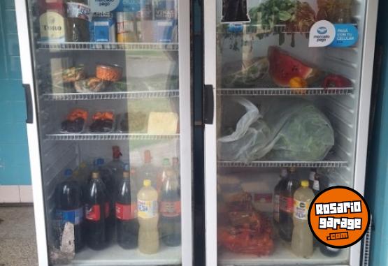 Otros - Mostrador, heladeras y maquina de cortar fiambre - En Venta