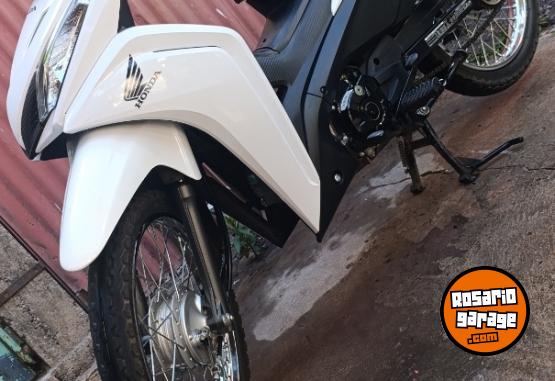 Motos - Honda Wave 2024 Nafta 9000Km - En Venta