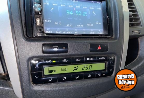 Camionetas - Toyota Hilux Srv 2011 Diesel 235000Km - En Venta