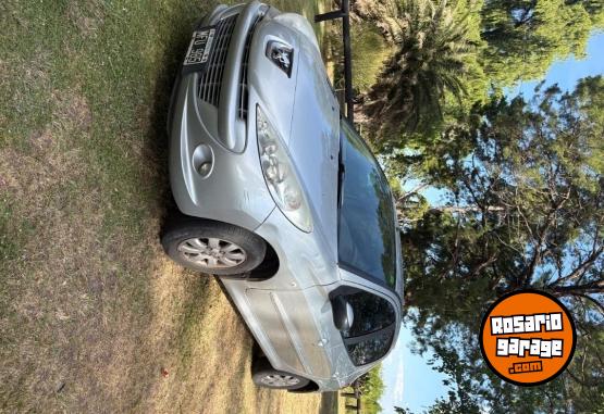 Autos - Peugeot 207 2013 Nafta 125000Km - En Venta