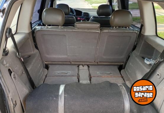 Autos - Chevrolet Zafira 2004 GNC 300000Km - En Venta