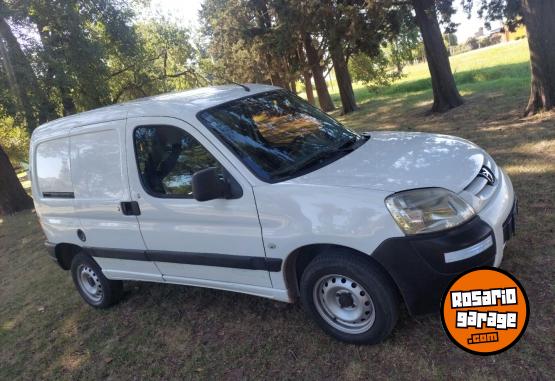Utilitarios - Peugeot Partner 2011 Diesel 167000Km - En Venta