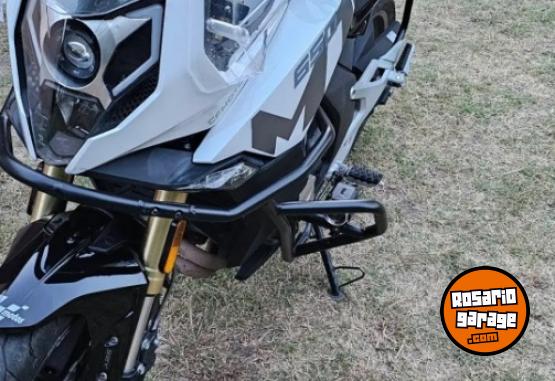 Motos - CF Mt650 2024 Nafta 16000Km - En Venta