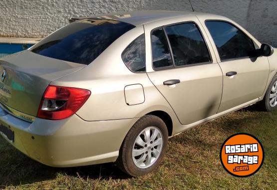 Autos - Renault Symbol 2013 Nafta 105000Km - En Venta