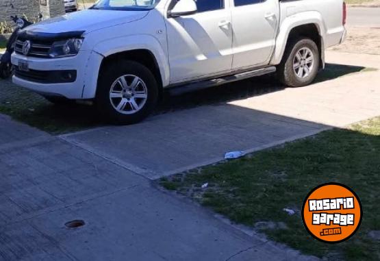 Camionetas - Volkswagen Amarok 2015 Diesel 155000Km - En Venta