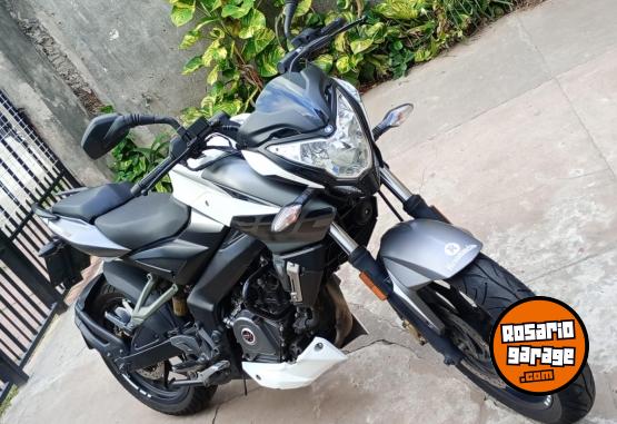 Motos - Bajaj Rouser NS 200 2019 Nafta 20000Km - En Venta
