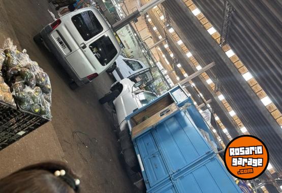 Camiones y Gr�as - Vendo Ford 4.000 - En Venta