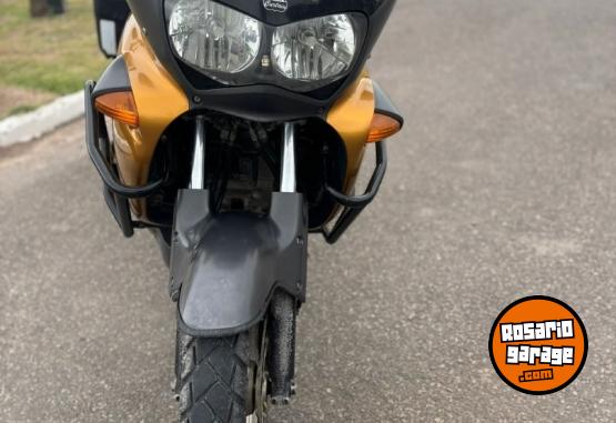 Motos - Honda Varadero 2000 Nafta 88000Km - En Venta