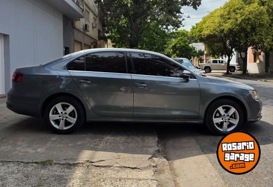 Autos - Volkswagen Vento Higline 2017 Nafta 93000Km - En Venta