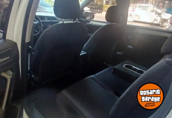 Camionetas - Volkswagen Tiguan NO Territory sw4 2021 Nafta 140000Km - En Venta