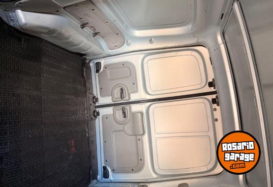 Utilitarios - Renault Kangoo 2007 Diesel 182000Km - En Venta