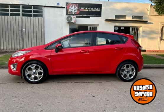 Autos - Ford Fiesta Titanium 2012 Nafta 73000Km - En Venta