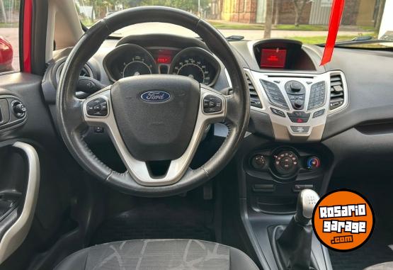 Autos - Ford Fiesta Titanium 2012 Nafta 73000Km - En Venta