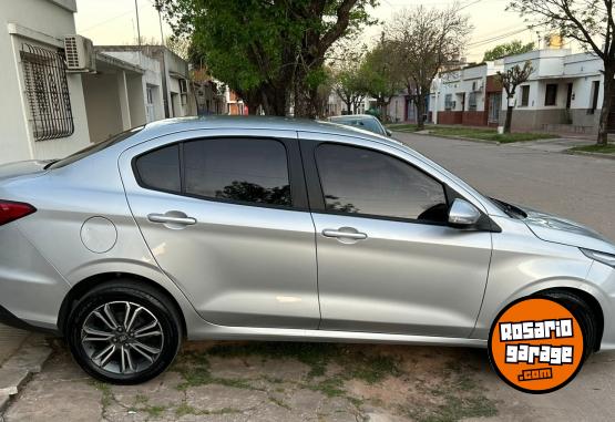 Autos - Fiat Cronos Presicion 2021 GNC 84000Km - En Venta