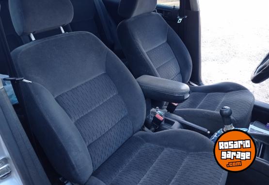 Autos - Volkswagen Golf mk4 2005 Nafta 340000Km - En Venta